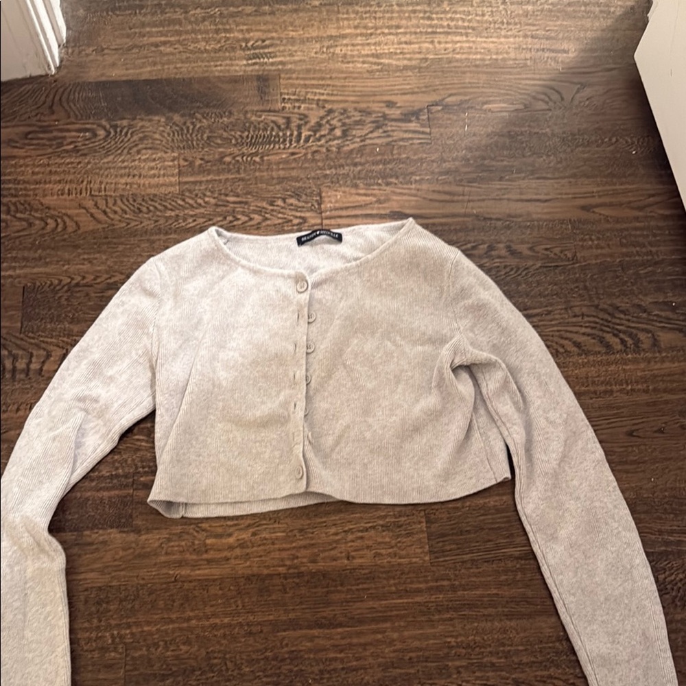Brandy Melville Cropped Gray Cardigan